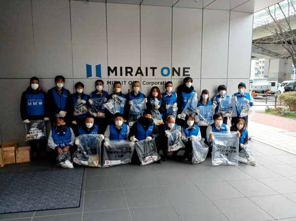 清掃活動に取り組みました【大阪マラソンクリーンUP作戦へ参加】